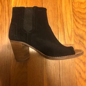 Toms black peep toe bootie (majorca)